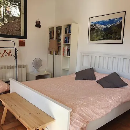 Tranquilidad Cerca De Barcelona Molins de Rei